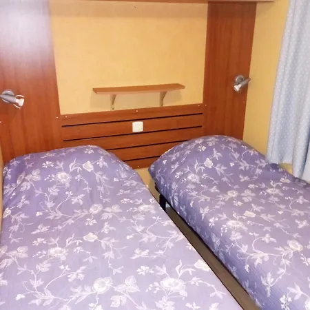 Mobil 210 Camping *